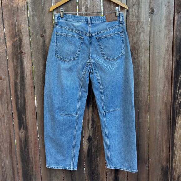 MADEWELL Darted Barrel-Leg Jeans Dobbins Light Wash 26 - Picture 8 of 11